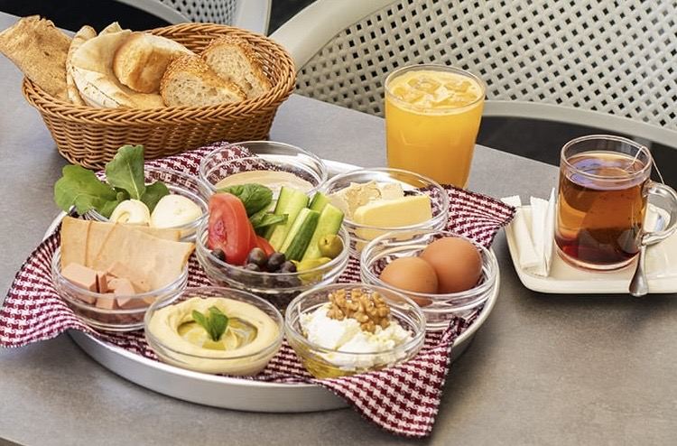 عرض فطور لشخصين